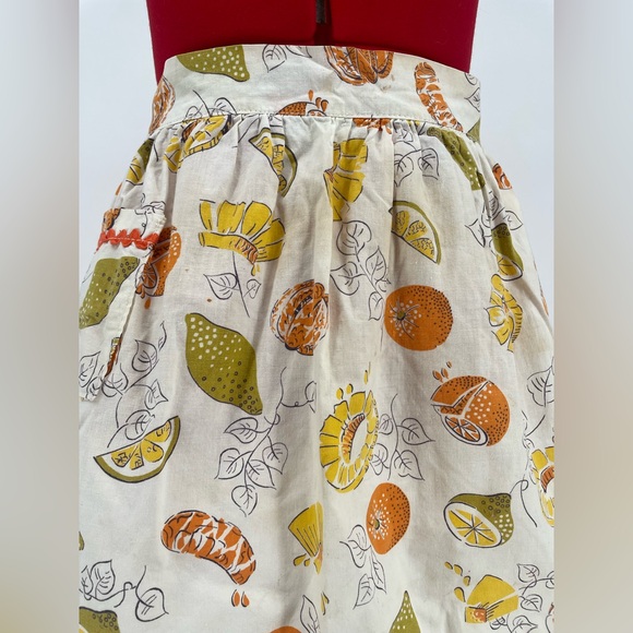 2 FOR $20 Mid Century Novelty Fruit Print Themed Tie Waist Apron - Picture 6 of 9